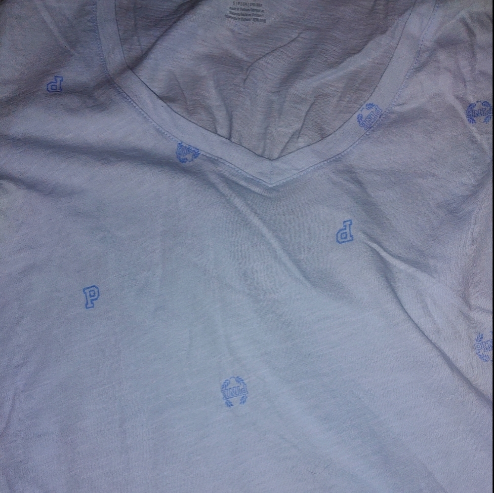 NWT PINK V-neck Campus Tee